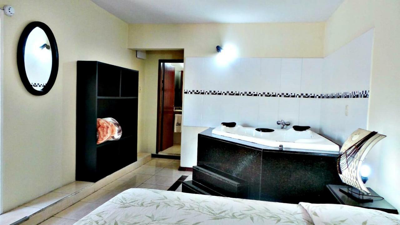 Petit Rivera Hotel Екстер'єр фото
